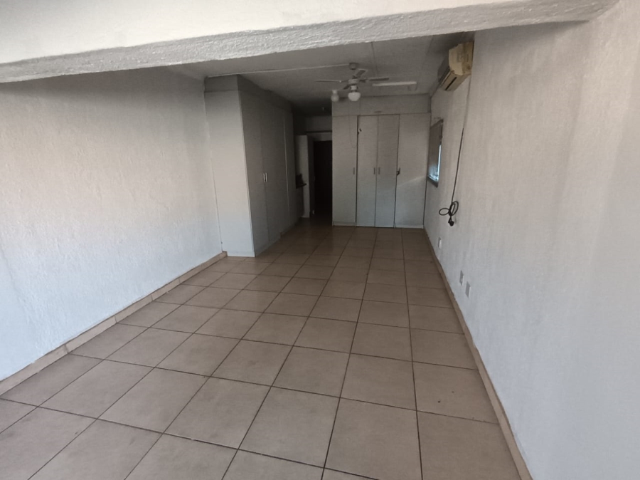 1 Bedroom Property for Sale in Rustenburg Central North West